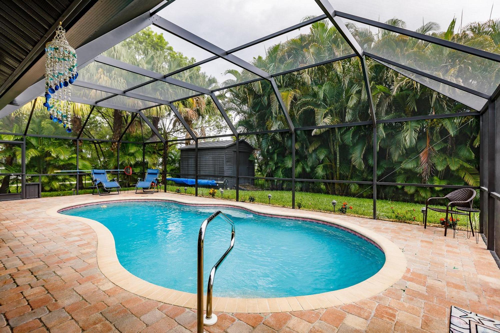 Sunny Oasis Getaway -Heated Pool-Mini Golf-Near Beach Нокомис Экстерьер фото